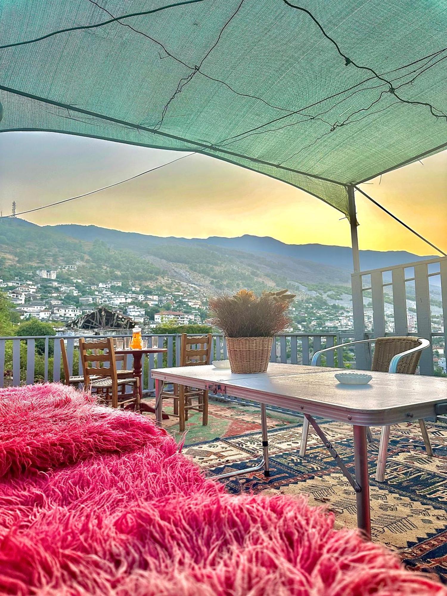 Grandpas House Hotel Gjirokaster Exterior photo